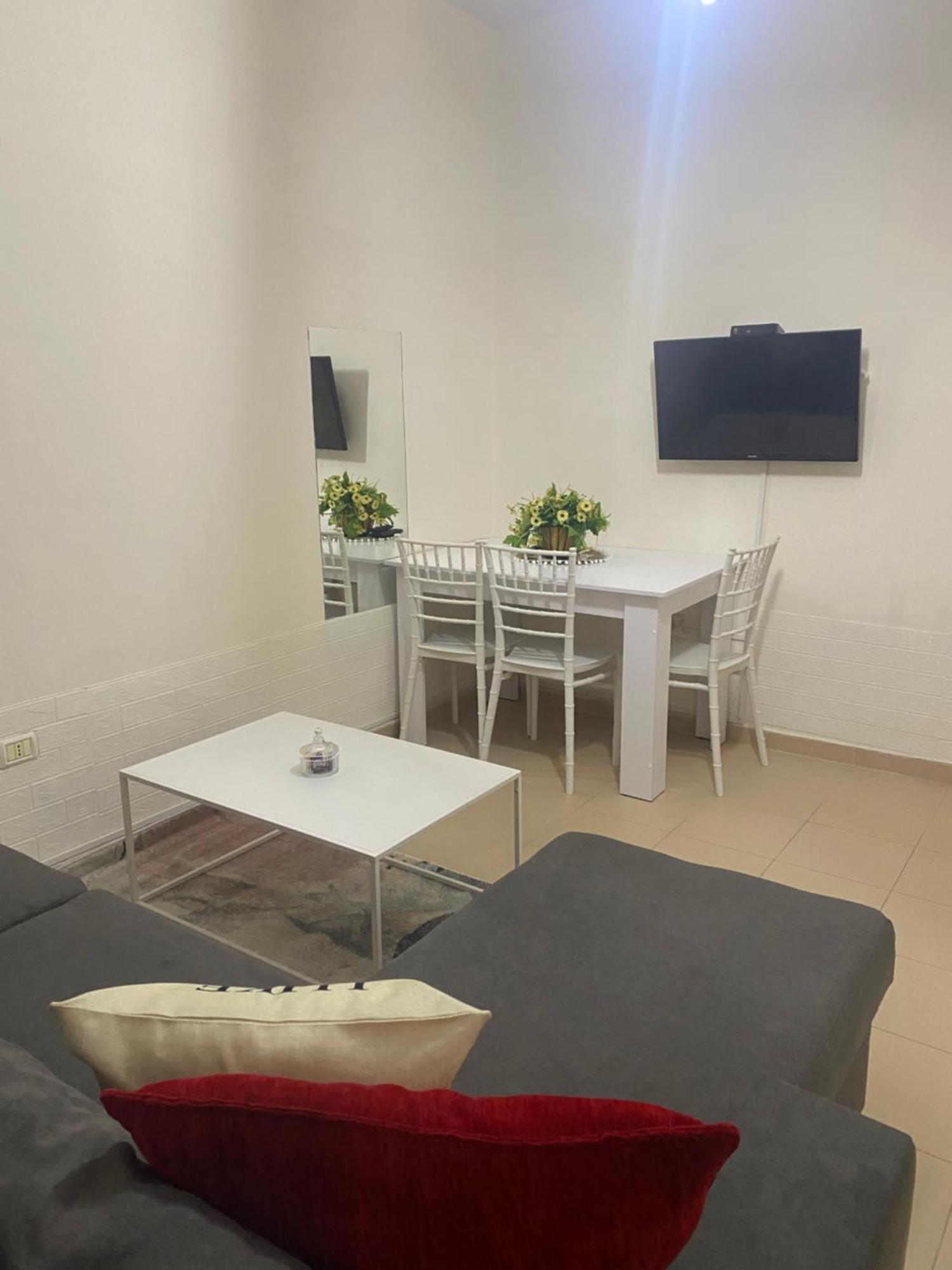 Chlo Apartment 4 Tirane Eksteriør billede